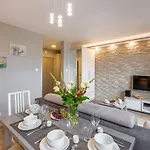 Apartmán Apartamenty Bluesky-Ogrodnicza - Nowoczesne Apartamenty Z Balkonem I Widokiem Na Gory, Blisko Centrum Karpacza, Stokow Narciarskich I Atrakcji
