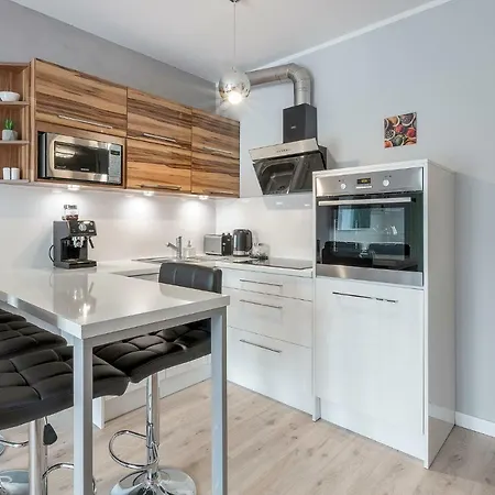 Apartmán Apartamenty Bluesky-Ogrodnicza - Nowoczesne Apartamenty Z Balkonem I Widokiem Na Gory, Blisko Centrum Karpacza, Stokow Narciarskich I Atrakcji Karpacz