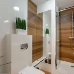 Apartamenty Bluesky-Ogrodnicza - Nowoczesne Apartamenty Z Balkonem I Widokiem Na Gory, Blisko Centrum Karpacza, Stokow Narciarskich I Atrakcji