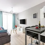Apartment Apartamenty Bluesky-Ogrodnicza - Nowoczesne Apartamenty Z Balkonem I Widokiem Na Gory, Blisko Centrum Karpacza, Stokow Narciarskich I Atrakcji Karpacz